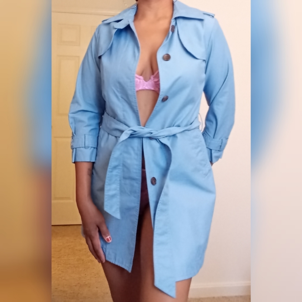 🌷SOLD 🌷 Gap sky blue Trench Coat (women)